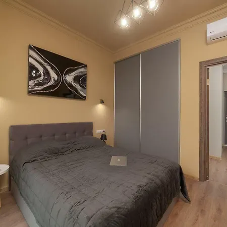 Apartment Green Apartments Odesa
