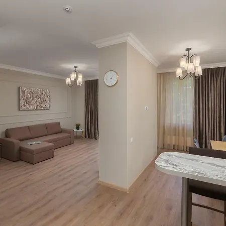 Green Apartments 公寓 敖德萨